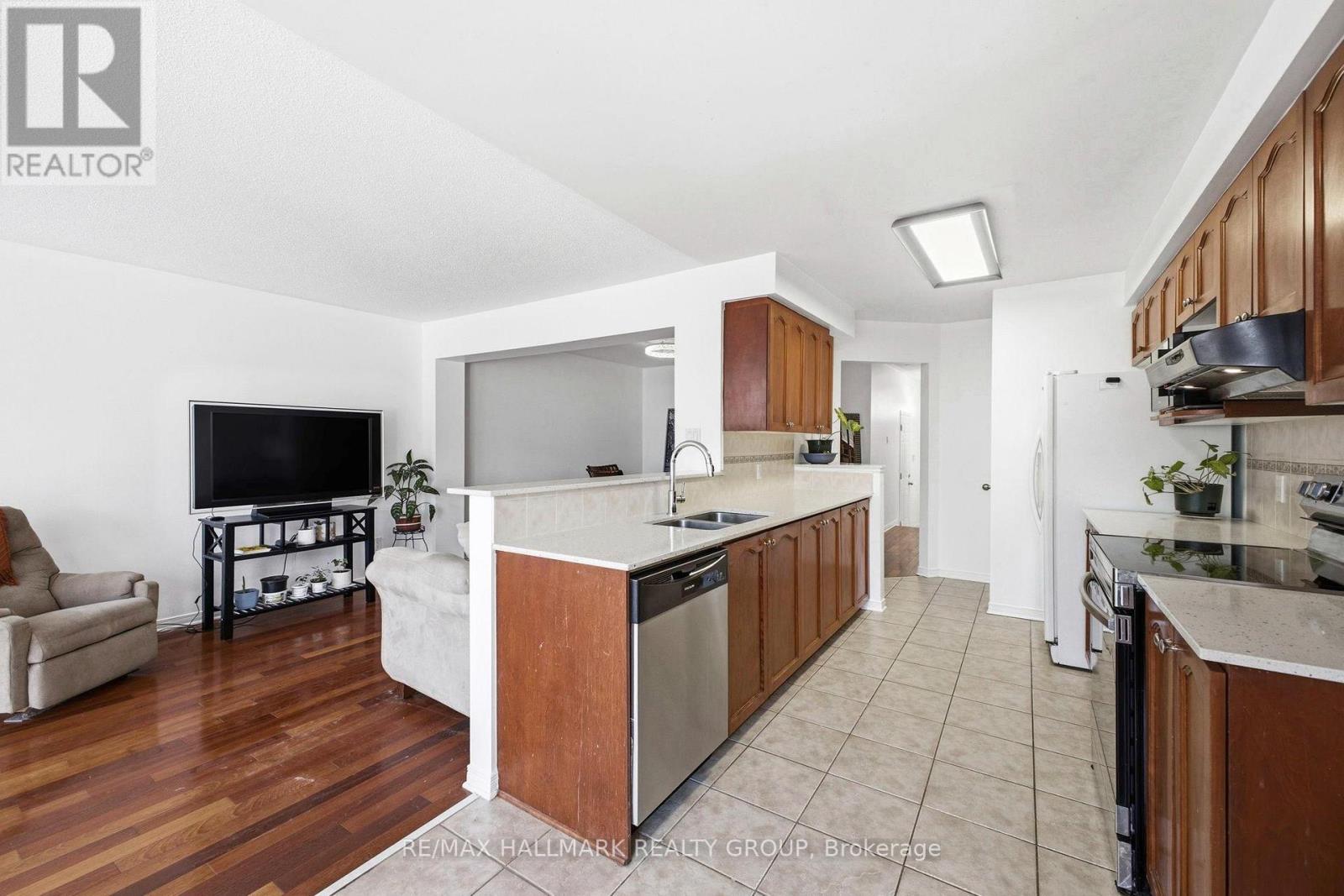 759 Everton Way, Ottawa, Ontario  K1V 1Y7 - Photo 10 - X13090992