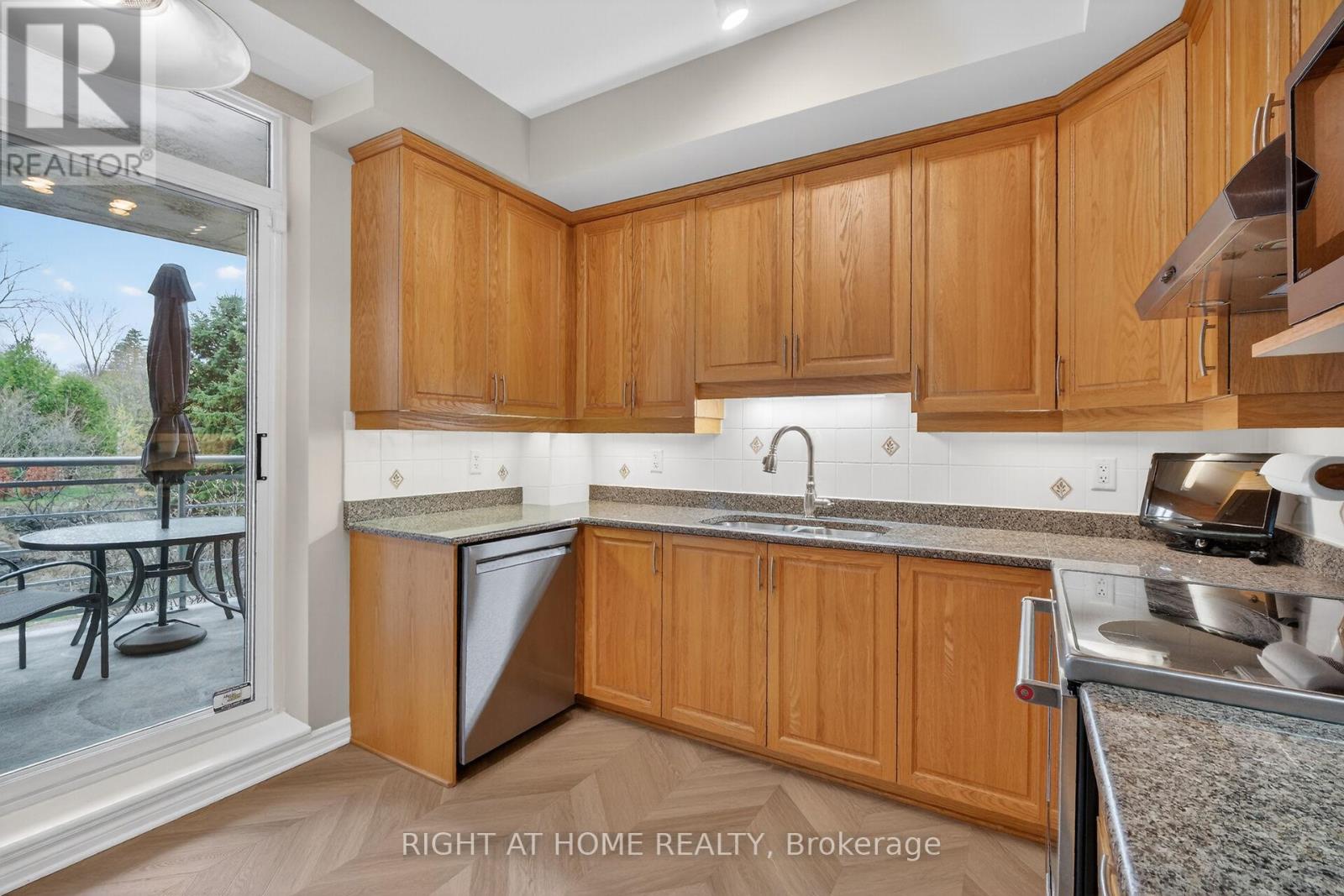 307 - 136 Darlington Private, Ottawa, Ontario  K1V 0X6 - Photo 8 - X13091004