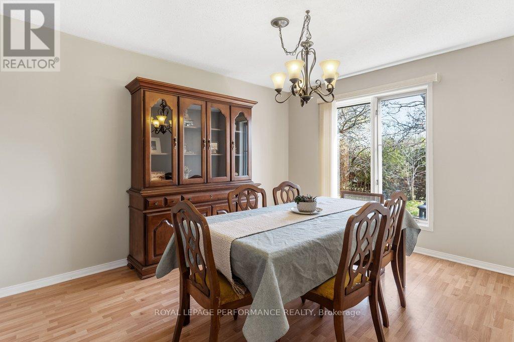 5529 Woodeden Drive, Ottawa, Ontario  K4M 1B4 - Photo 10 - X13091008