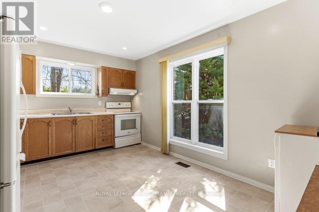 5529 Woodeden Drive, Ottawa, Ontario  K4M 1B4 - Photo 7 - X13091008