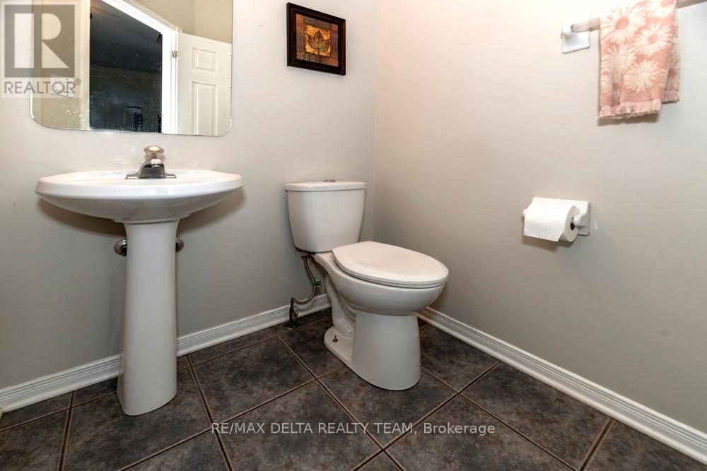 125 Stoneway Drive, Ottawa, Ontario  K2G 6P6 - Photo 10 - X13091056
