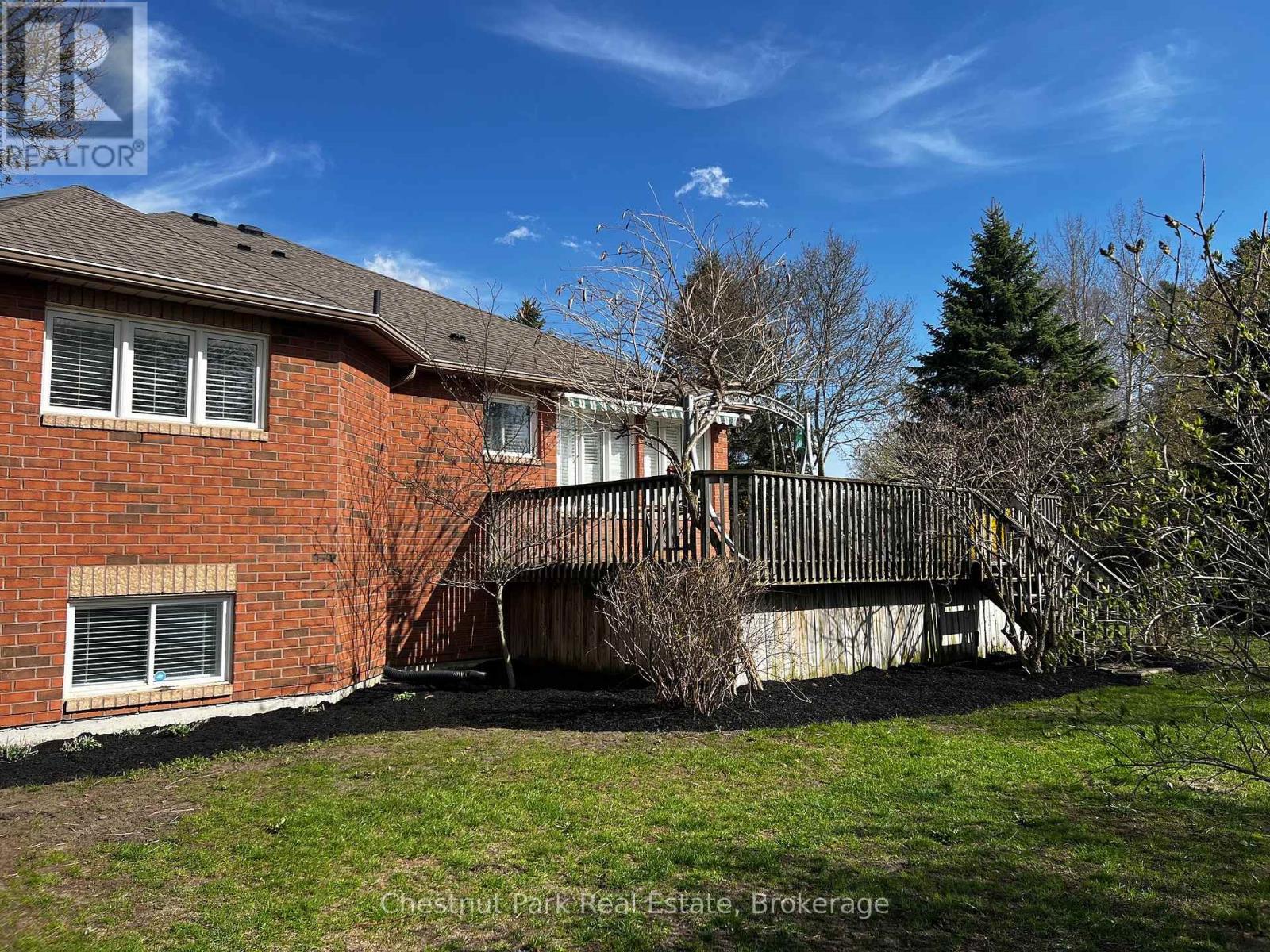 16 Green Pine Crescent, Wasaga Beach, Ontario  L9Z 1P6 - Photo 5 - S13049128
