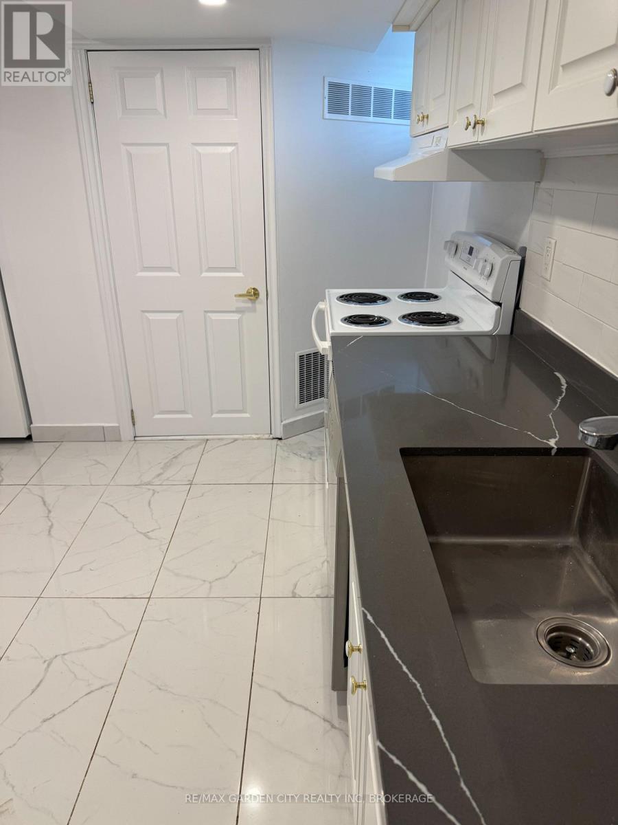 44 Valencourt Drive, Welland, Ontario  L3C 1M8 - Photo 6 - X13090766