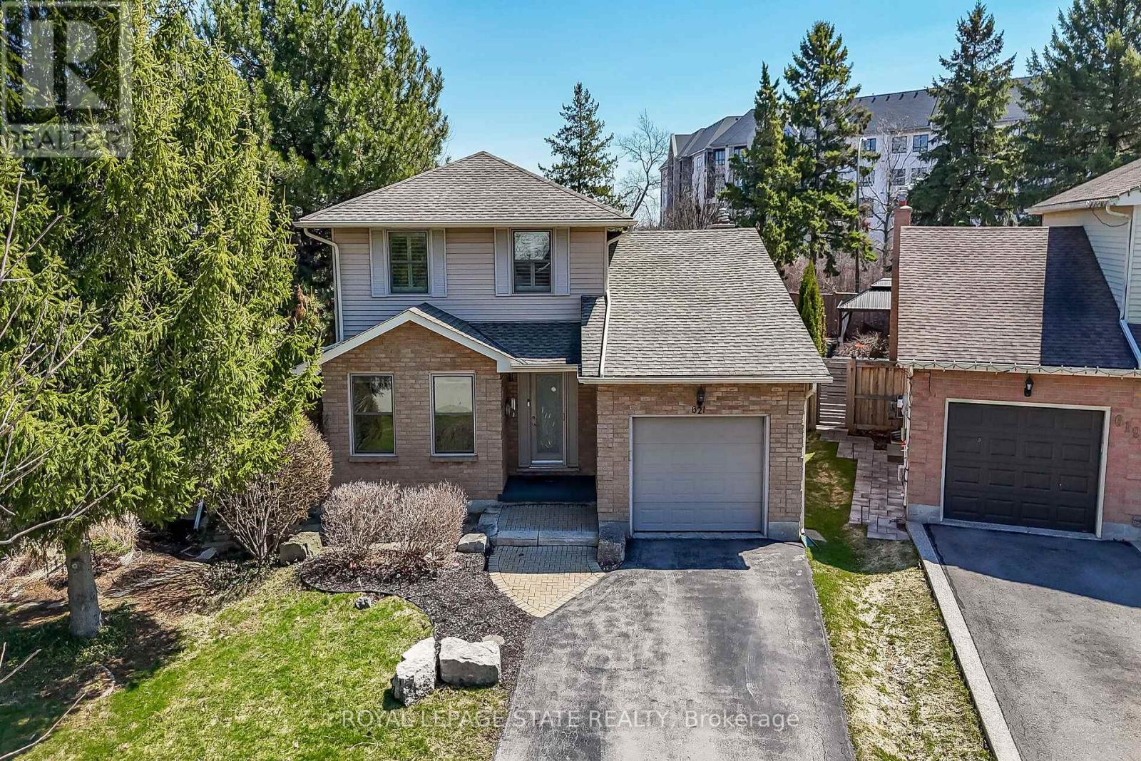 621 Tomahawk Crescent, Hamilton, Ontario  L9G 3T4 - Photo 2 - X13090634