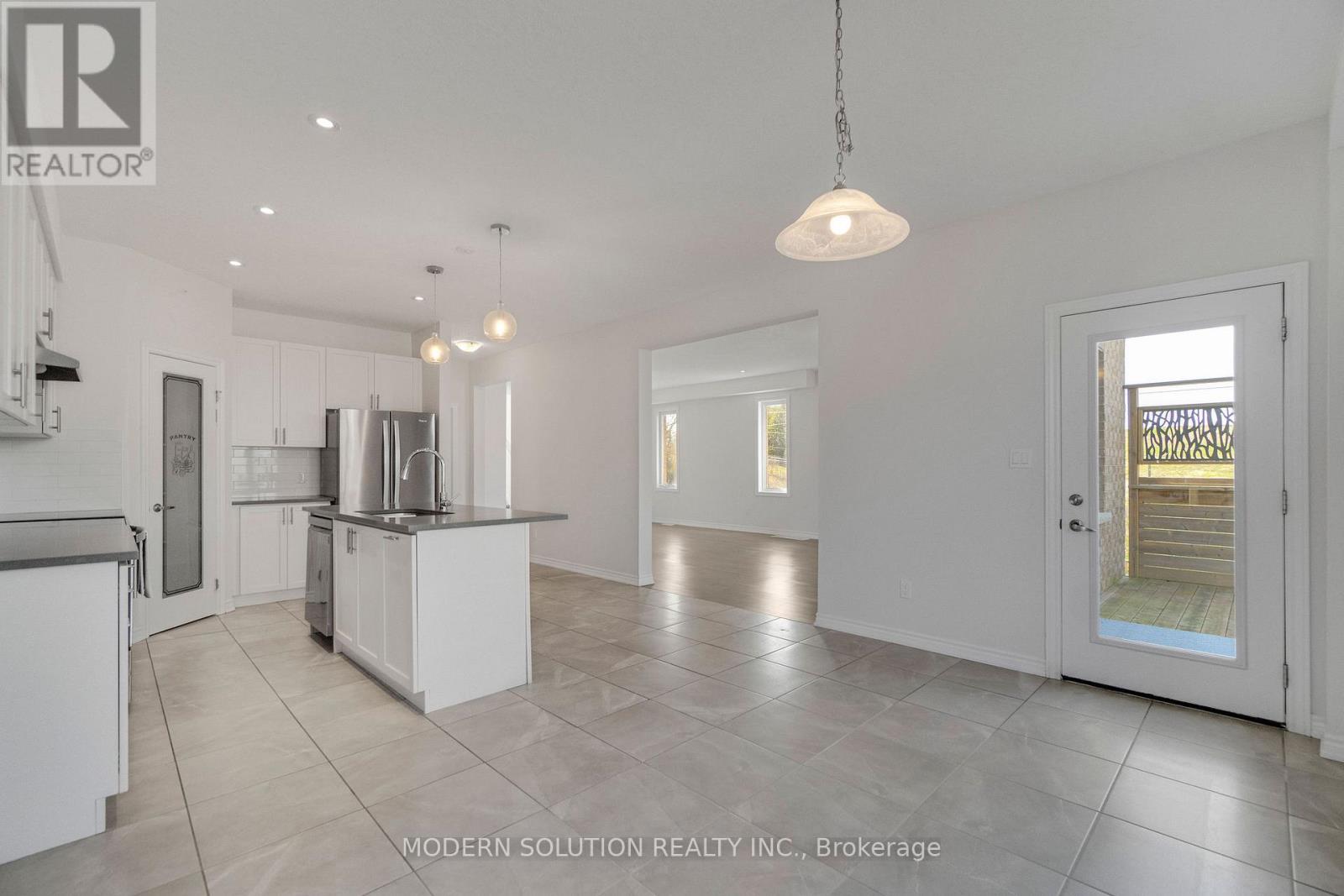 99 Creighton Avenue, Guelph, Ontario  N1E 0H8 - Photo 8 - X13090742