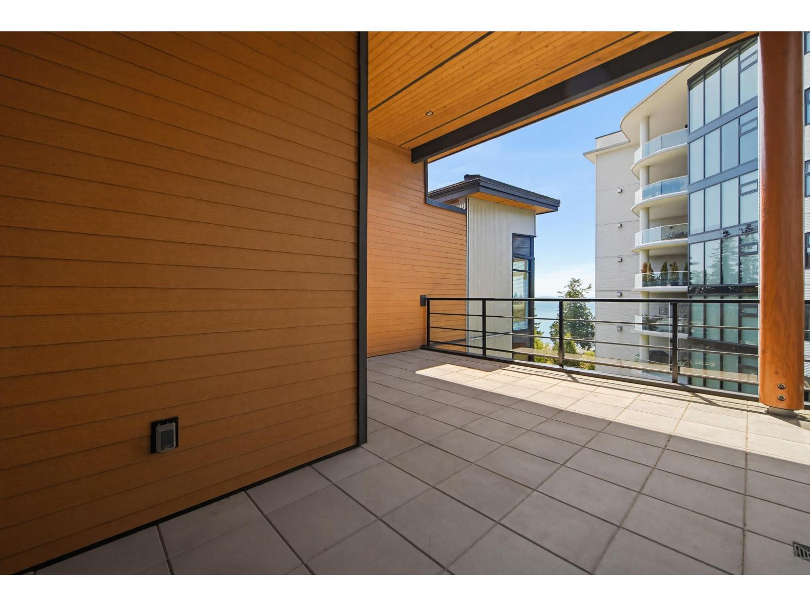 505 14855 Thrift Avenue, White Rock, British Columbia  V4B 2J6 - Photo 32 - R3119667