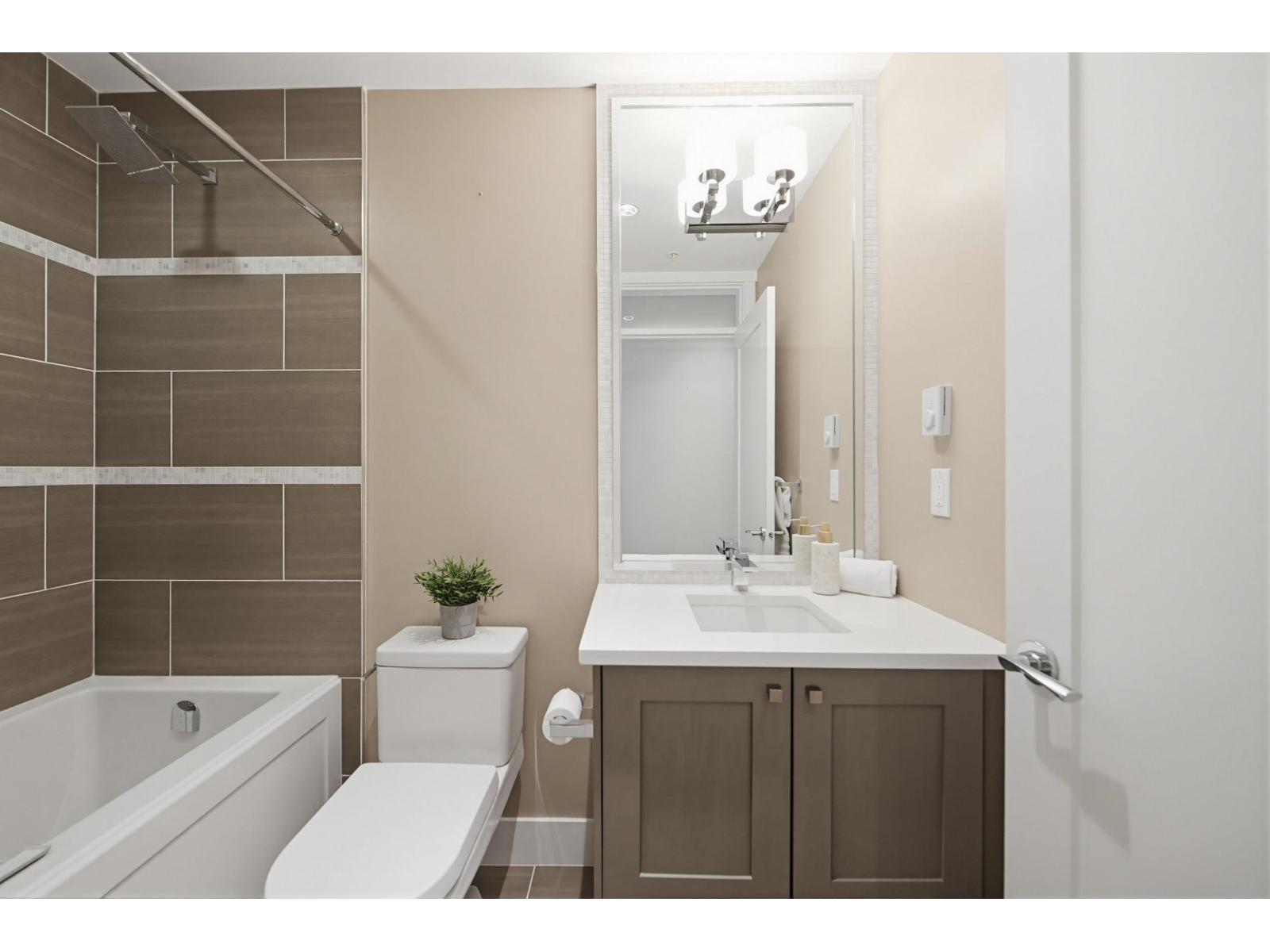 505 14855 Thrift Avenue, White Rock, British Columbia  V4B 2J6 - Photo 26 - R3119667