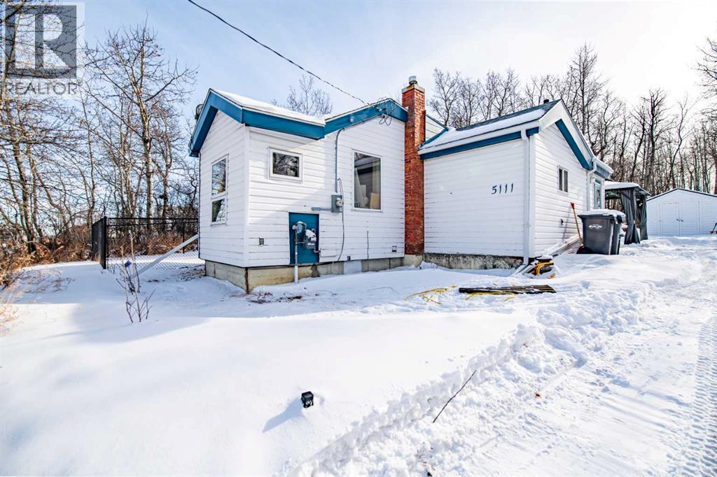 5111 47 Avenue, Sylvan Lake, Alberta  T4S 1G9 - Photo 1 - A2286832