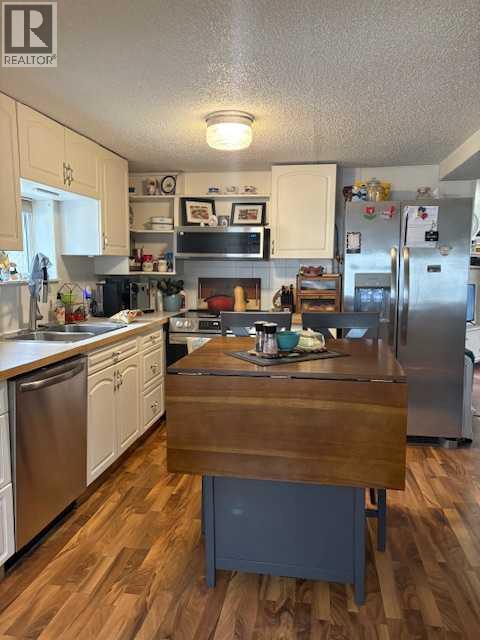 5111 47 Avenue, Sylvan Lake, Alberta  T4S 1G9 - Photo 6 - A2286832