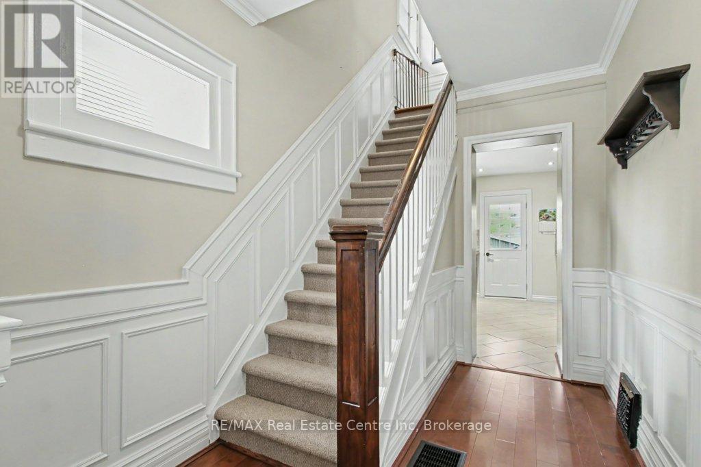 598 Woolwich Street, Guelph, Ontario  N1H 3Y2 - Photo 6 - X13090976