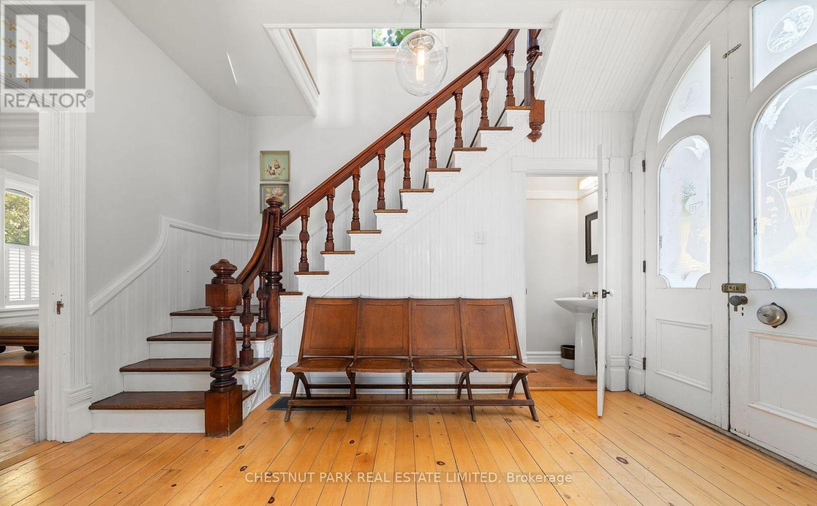 25 Picton Main Street, Prince Edward County, Ontario  K0K 2T0 - Photo 10 - X13091054