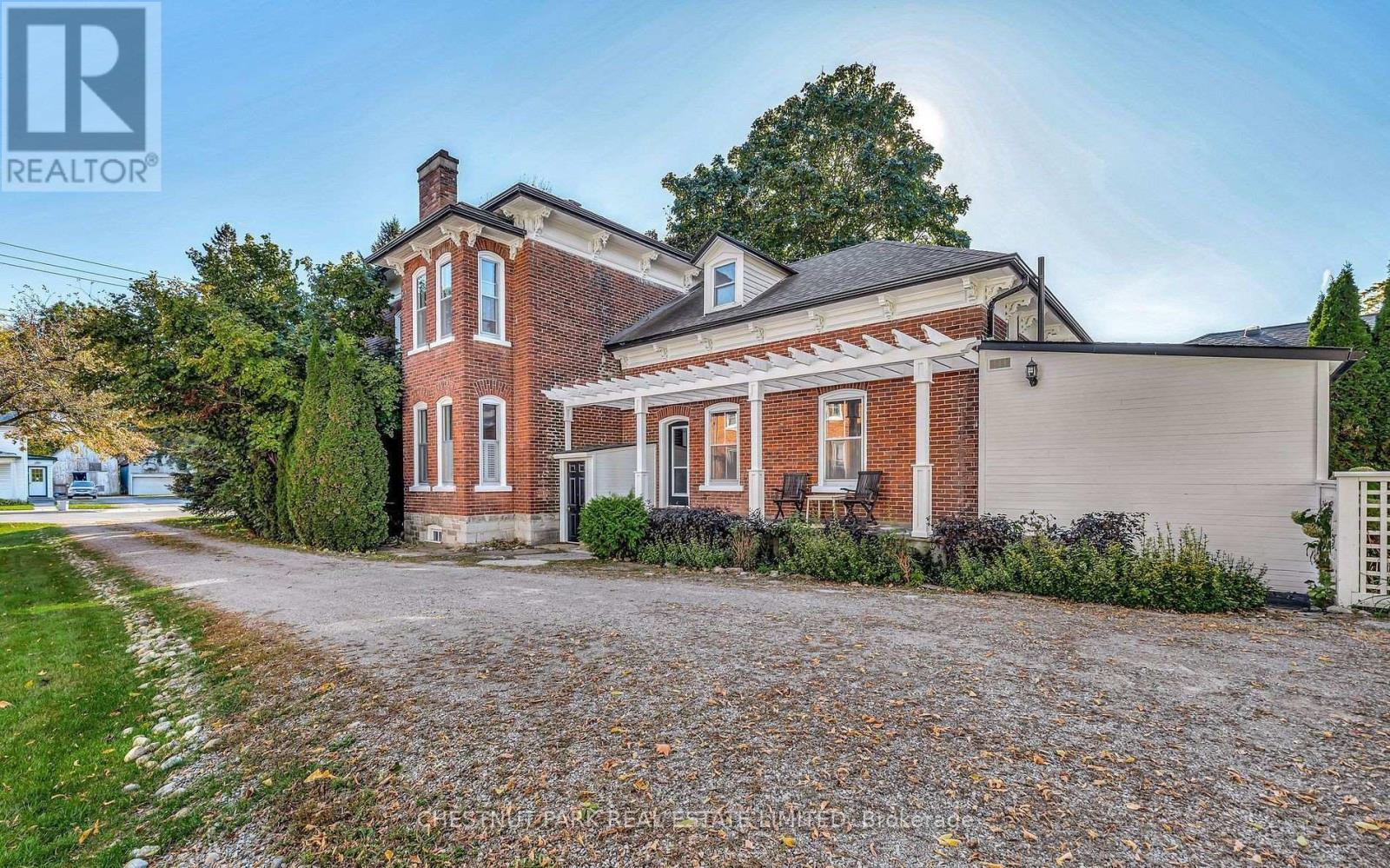 25 Picton Main Street, Prince Edward County, Ontario  K0K 2T0 - Photo 3 - X13091054