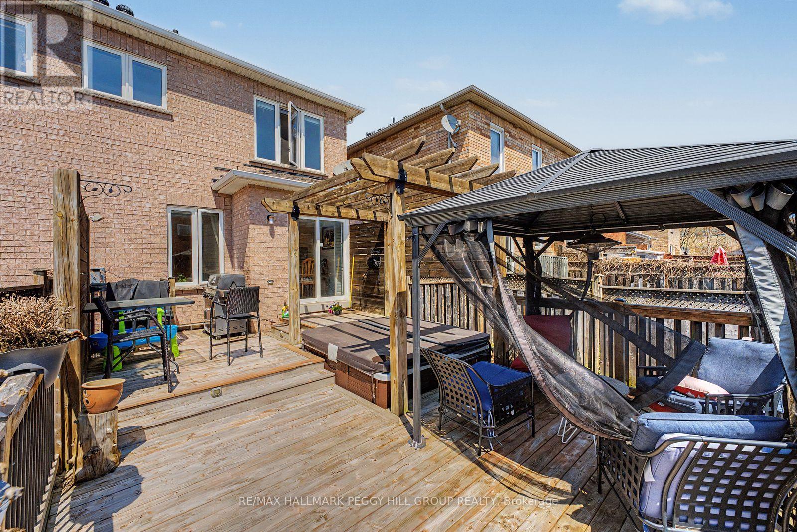 179 Warwick Crescent, Newmarket, Ontario  L3X 2S3 - Photo 13 - N12823316