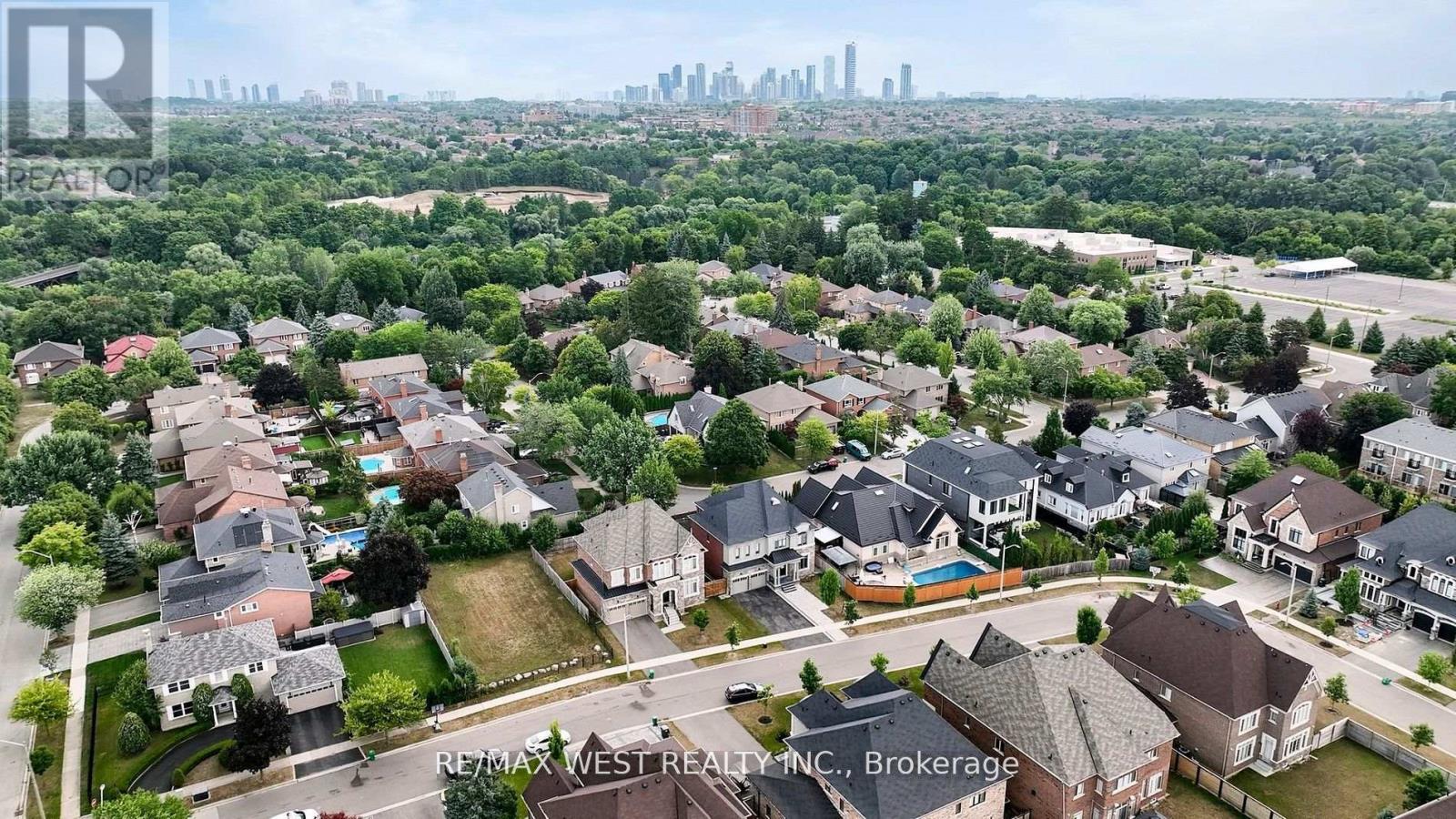 5199 Symphony Court, Mississauga, Ontario  L5M 2M9 - Photo 40 - W13085080