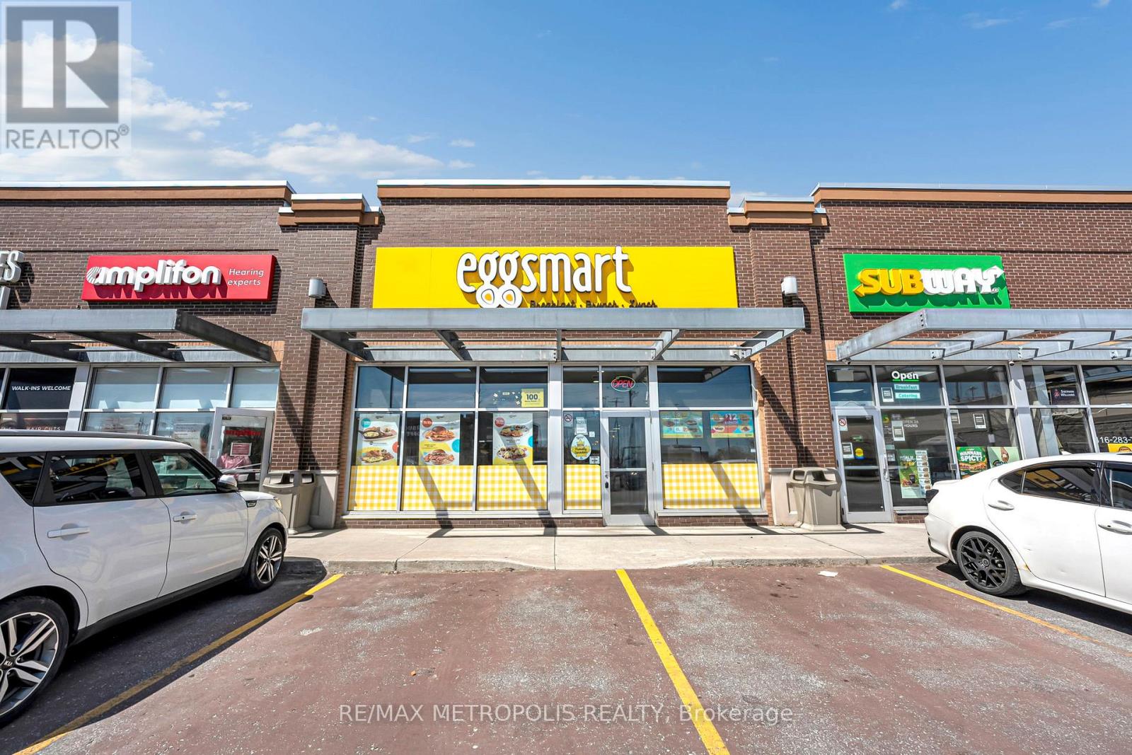 6 RYLANDER BOULEVARD, Toronto, Ontario