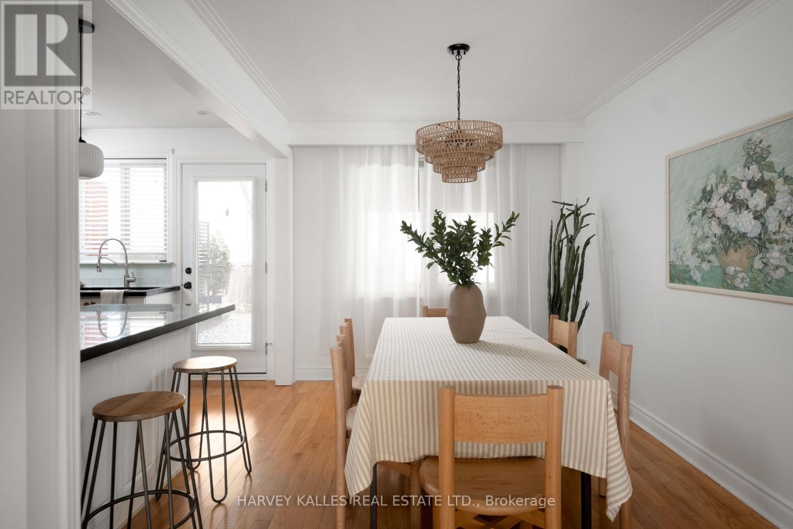 354 Highfield Road, Toronto, Ontario  M4L 2V6 - Photo 9 - E13090628