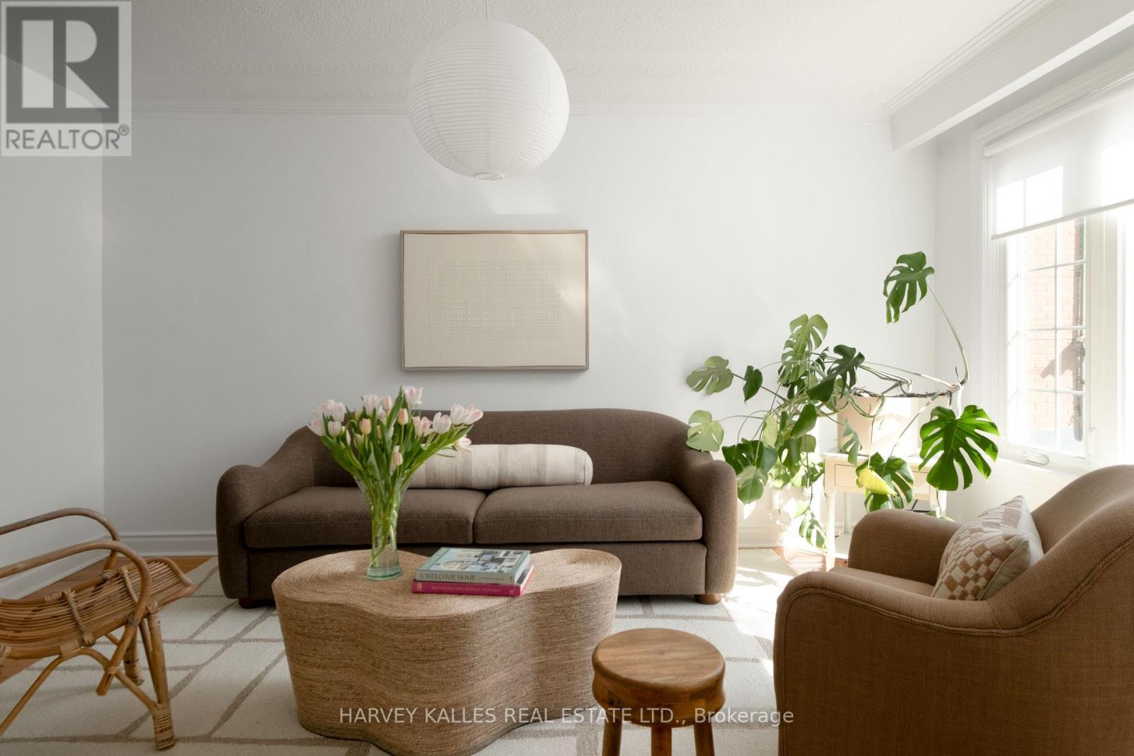 354 HIGHFIELD ROAD, Toronto, Ontario