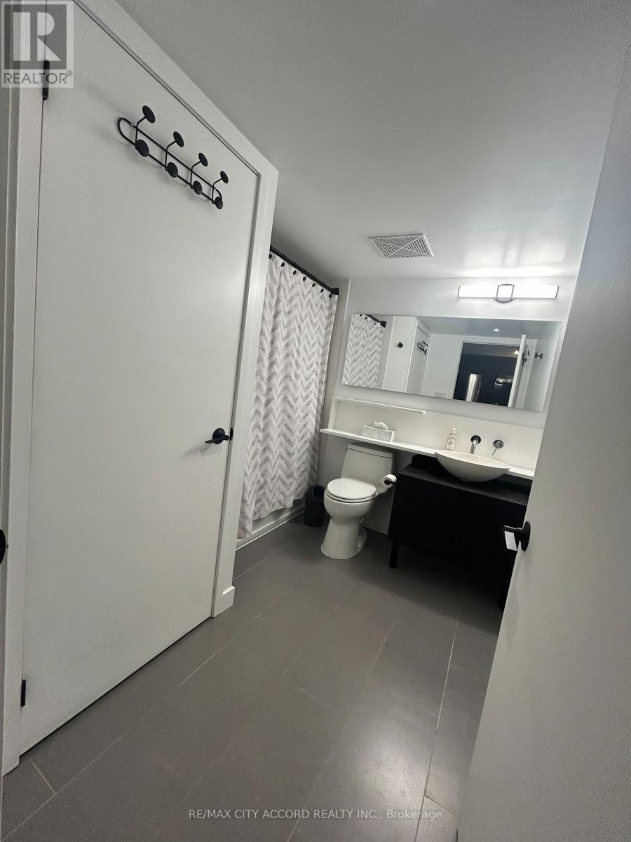 1505 - 15 Fort York Blvd Boulevard, Toronto, Ontario  M5V 3Y4 - Photo 15 - C13090996