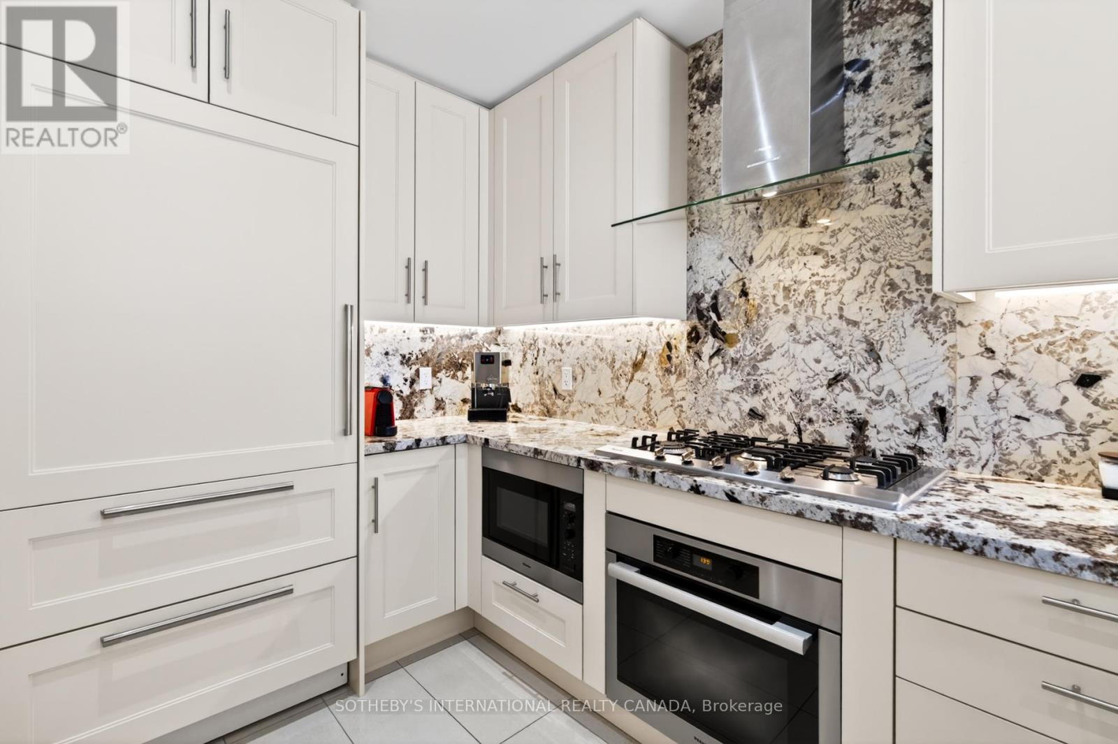 Th 115 - 29 Queens Quay E, Toronto, Ontario  M5E 0A4 - Photo 19 - C13091022