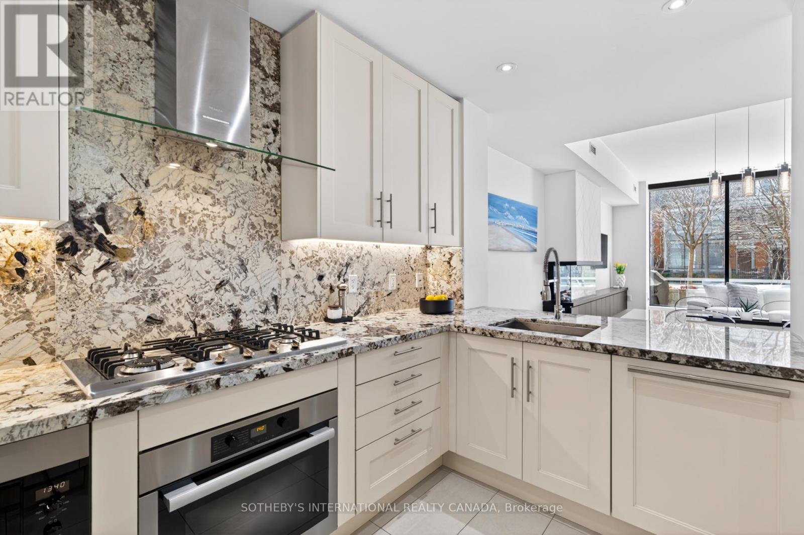 Th 115 - 29 Queens Quay E, Toronto, Ontario  M5E 0A4 - Photo 21 - C13091022