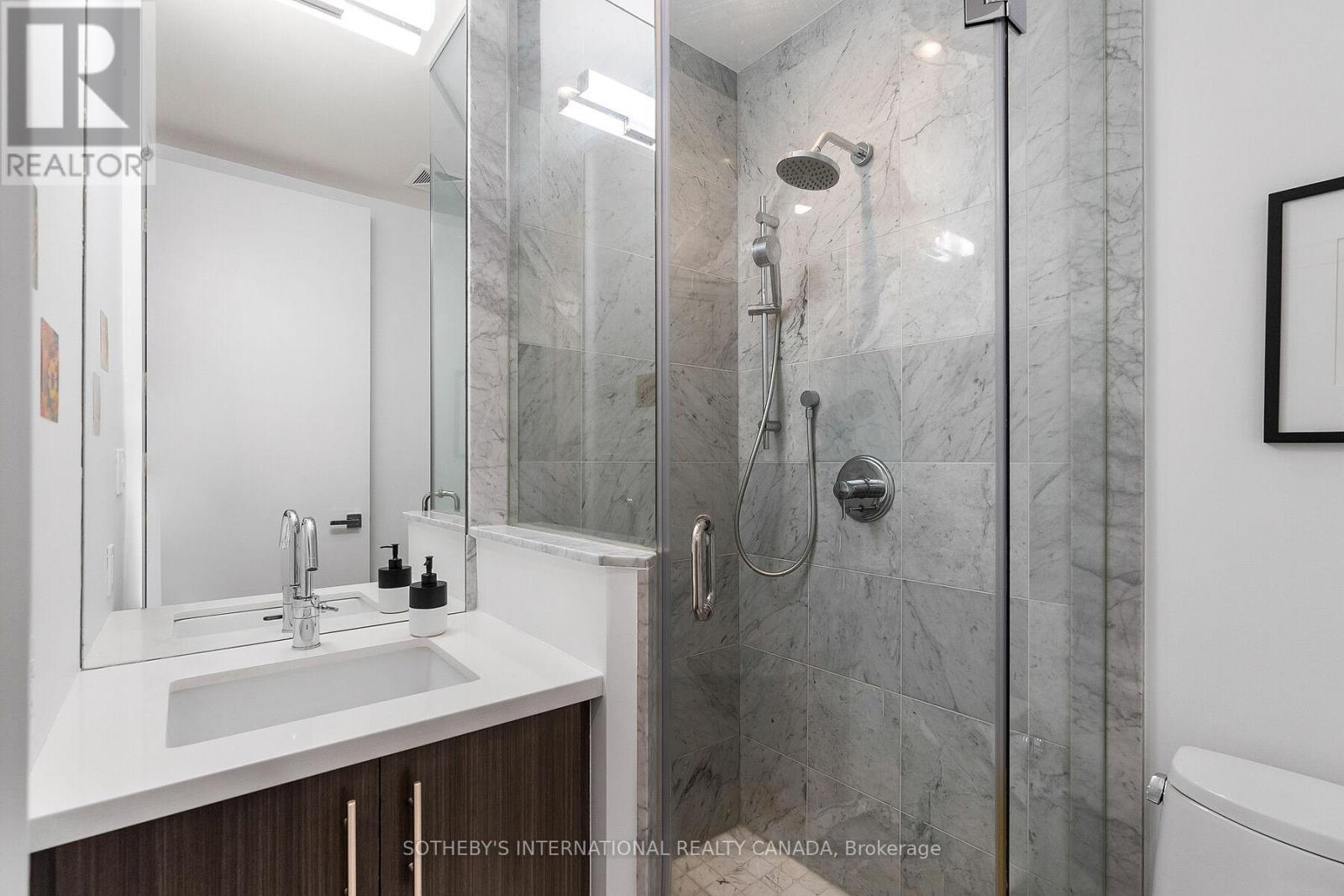 Th 115 - 29 Queens Quay E, Toronto, Ontario  M5E 0A4 - Photo 23 - C13091022