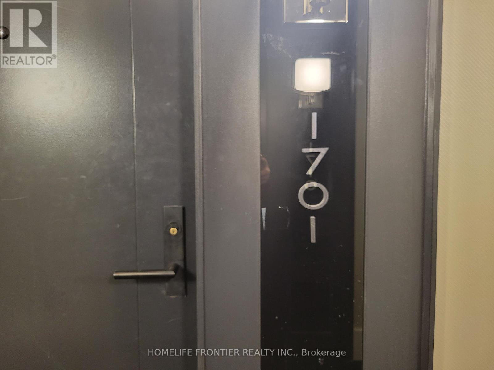 1701 - 955 Bay Street, Toronto, Ontario  M5S 2A2 - Photo 3 - C13091068