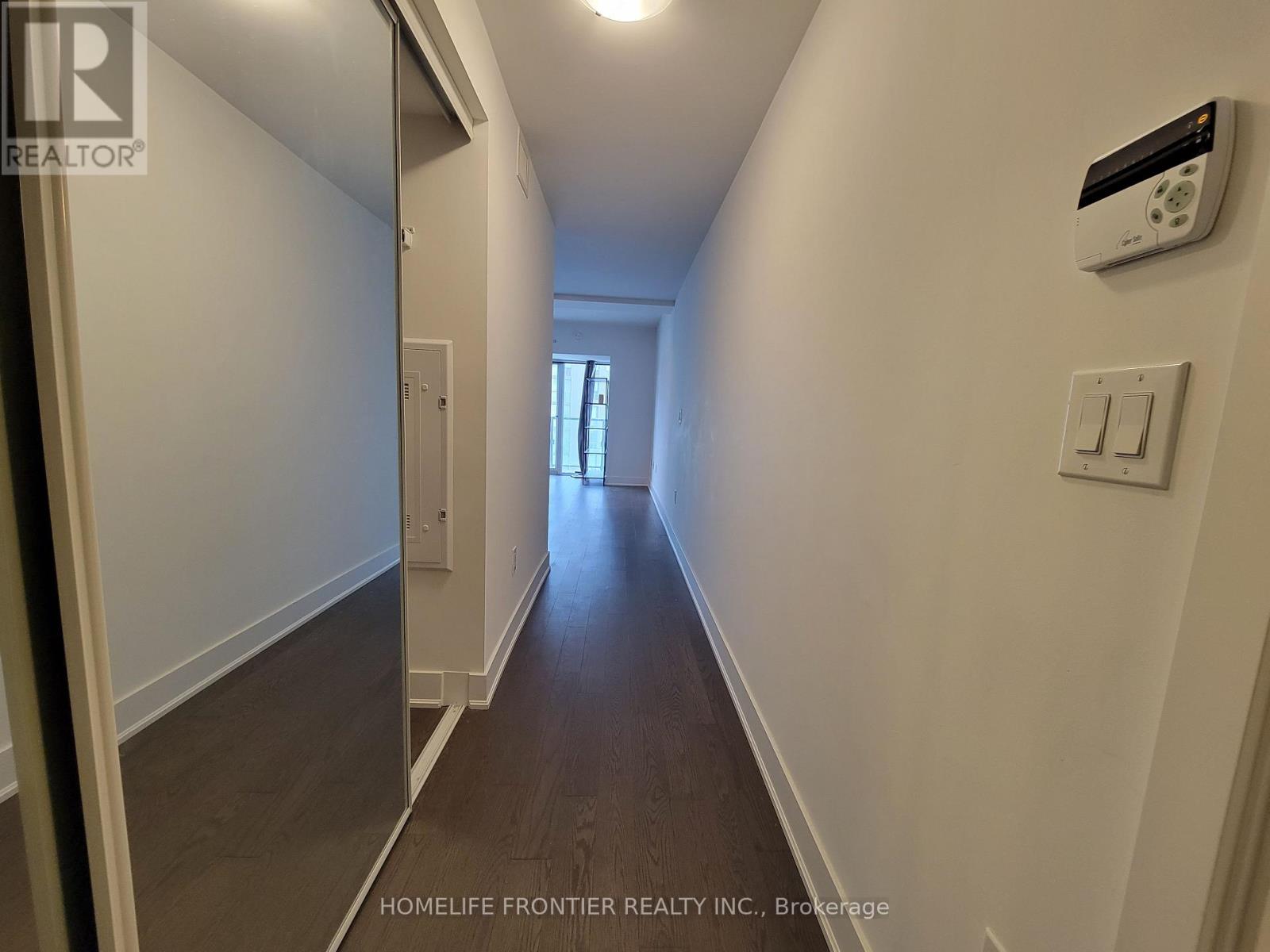 1701 - 955 Bay Street, Toronto, Ontario  M5S 2A2 - Photo 4 - C13091068