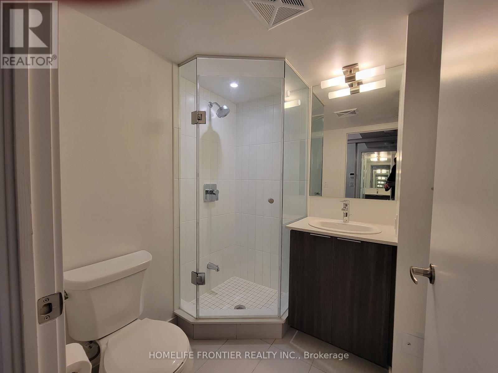 1701 - 955 Bay Street, Toronto, Ontario  M5S 2A2 - Photo 6 - C13091068