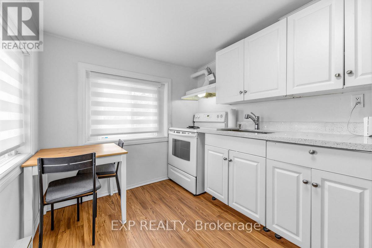 79 Barrie Street E, Bradford West Gwillimbury, Ontario  L3Z 2B7 - Photo 5 - N13079228