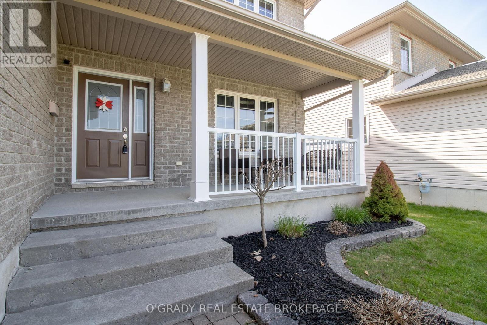 1004 Crestwood Drive, Brockville, Ontario  K6V 7N1 - Photo 3 - X12962762