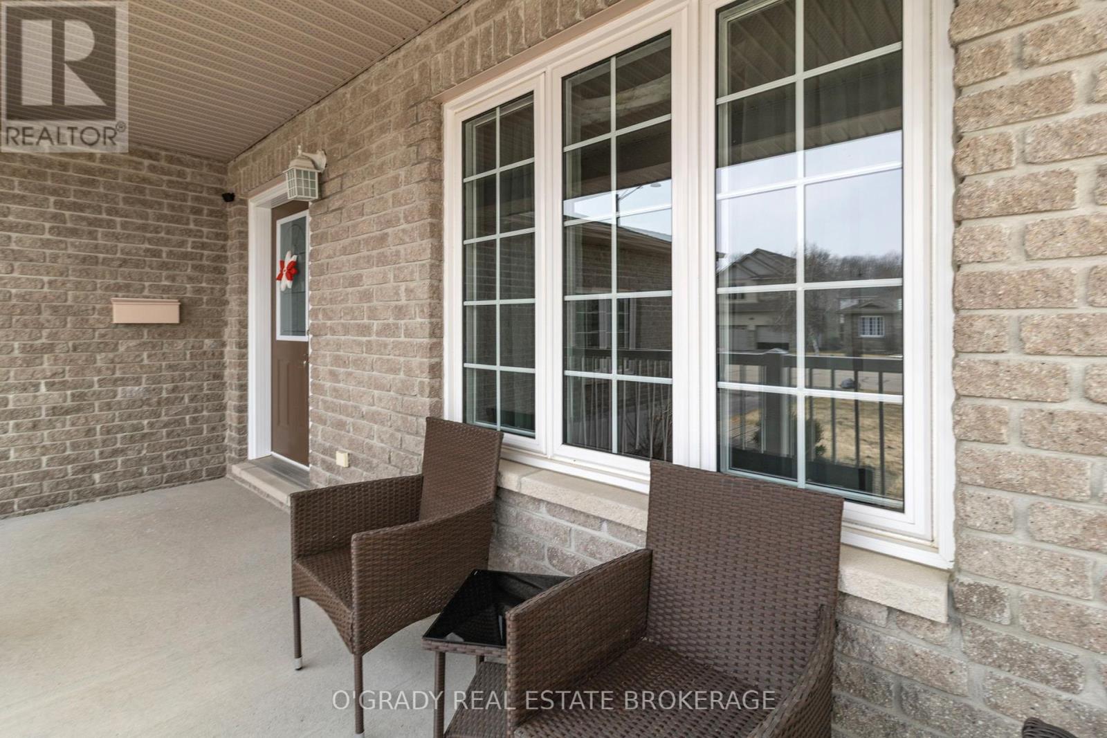 1004 Crestwood Drive, Brockville, Ontario  K6V 7N1 - Photo 5 - X12962762