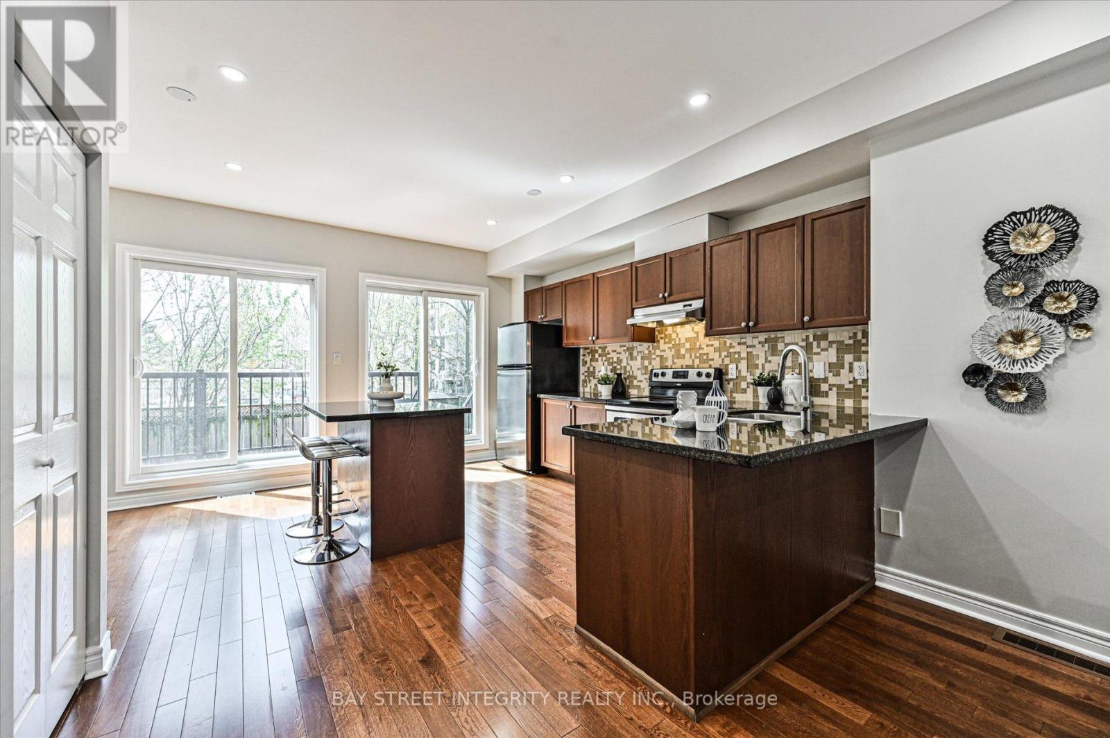 5 Pherrill Mews, Toronto, Ontario  M1M 0B7 - Photo 13 - E13090786