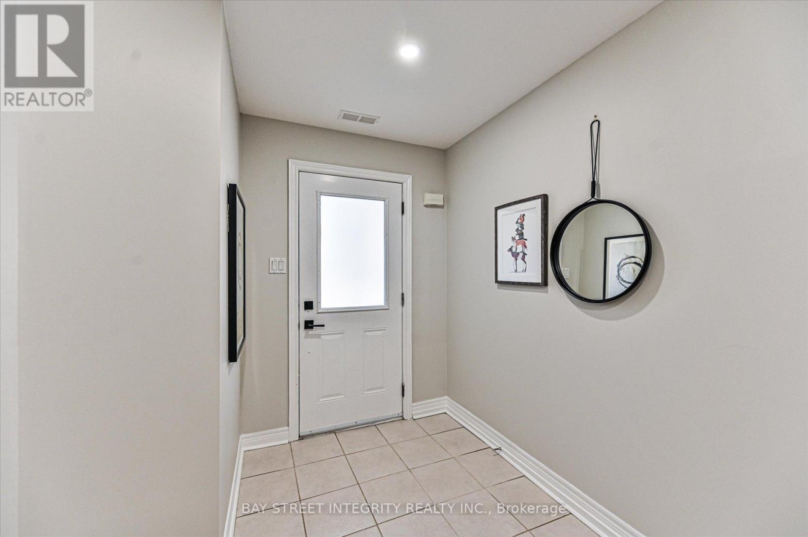 5 Pherrill Mews, Toronto, Ontario  M1M 0B7 - Photo 3 - E13090786