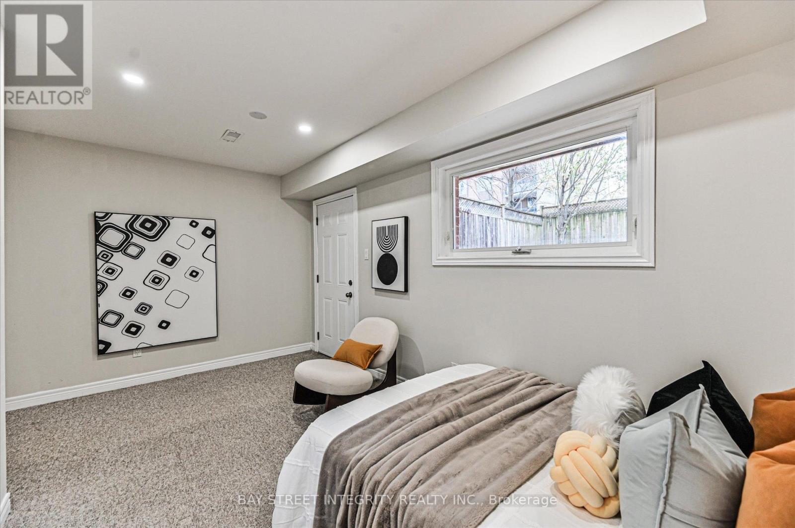 5 Pherrill Mews, Toronto, Ontario  M1M 0B7 - Photo 7 - E13090786