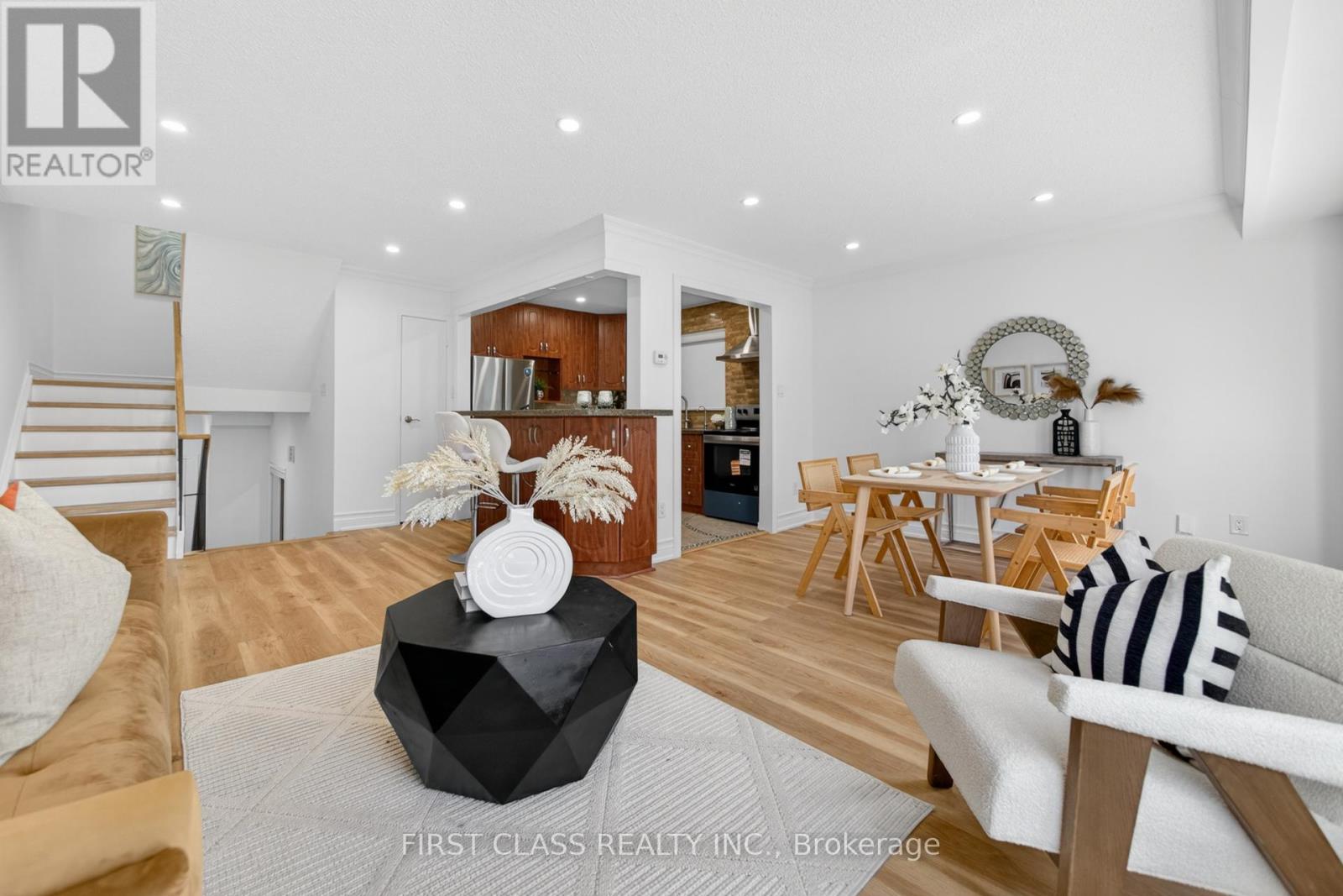 54 Puma Drive, Toronto, Ontario  M1V 1G9 - Photo 8 - E13090814