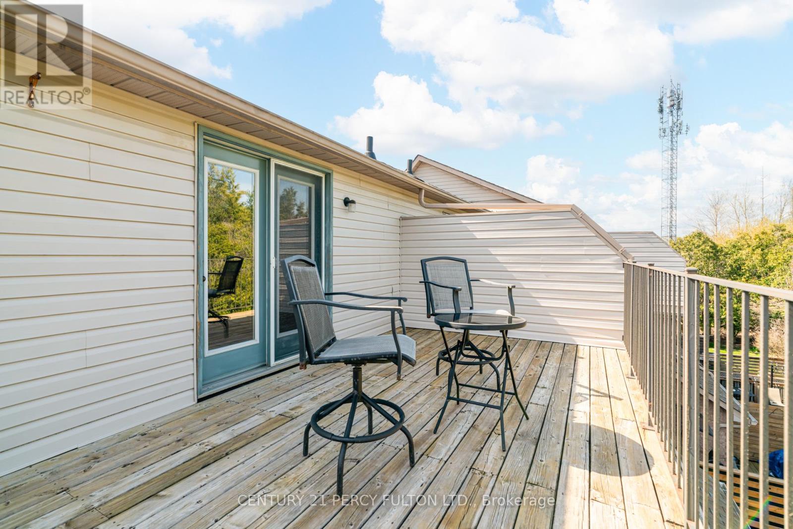 383 Sparrow Circle, Pickering, Ontario  L1V 7E7 - Photo 35 - E13090838
