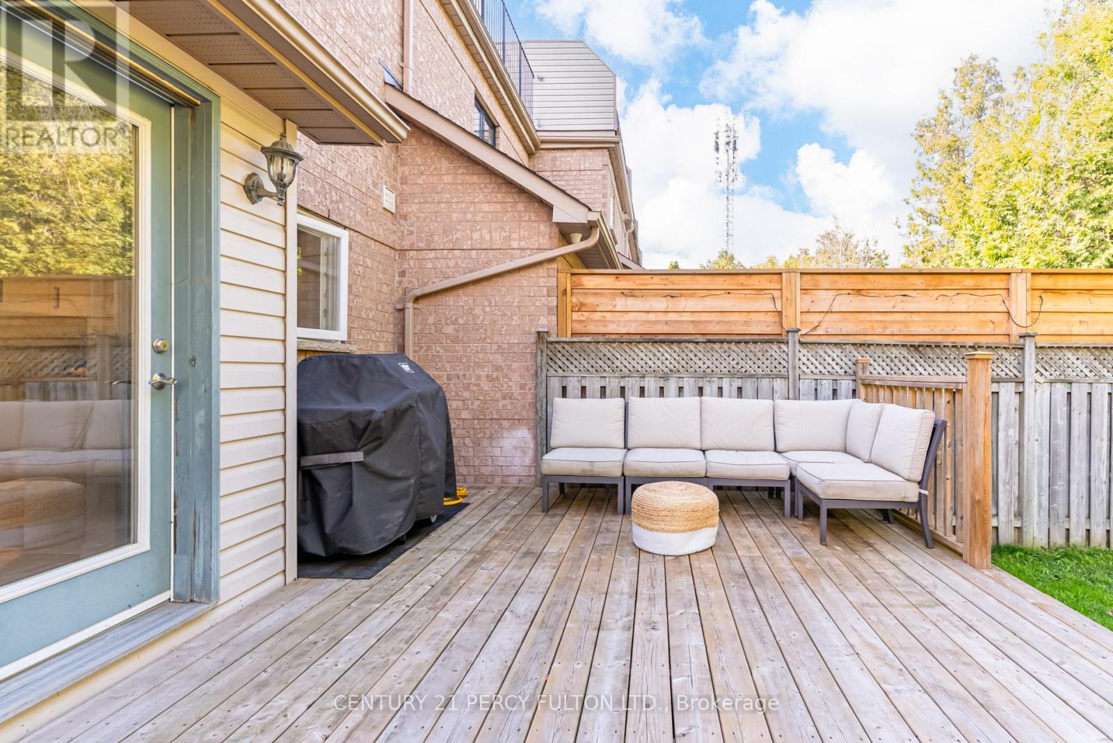 383 Sparrow Circle, Pickering, Ontario  L1V 7E7 - Photo 47 - E13090838