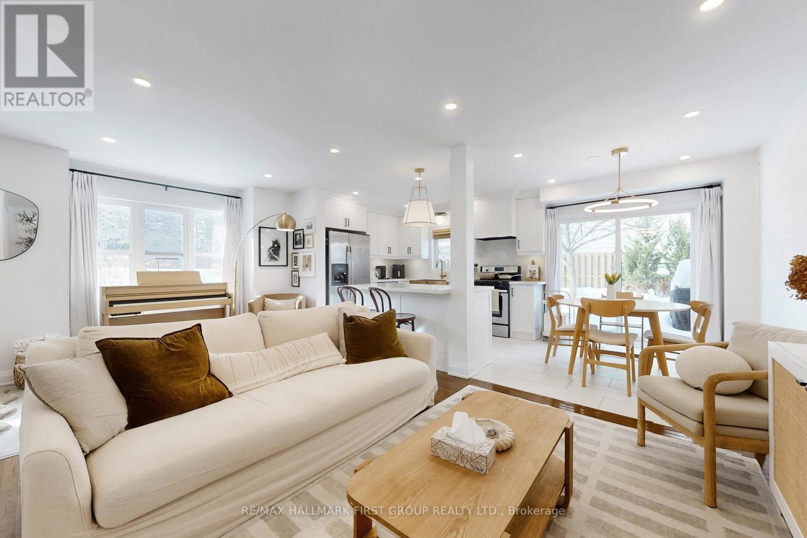 143 HAINFORD STREET, Toronto, Ontario