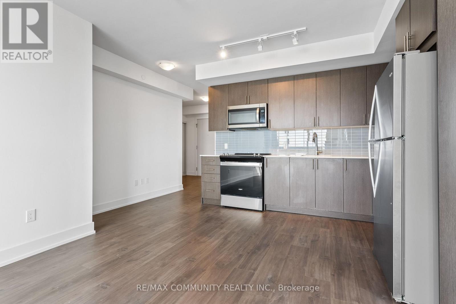 817 - 2550 Simcoe Street N, Oshawa, Ontario  L1L 0R5 - Photo 5 - E13090934