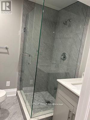 2086 Pharmacy Avenue, Toronto, Ontario  M1W 1H8 - Photo 17 - E13090980