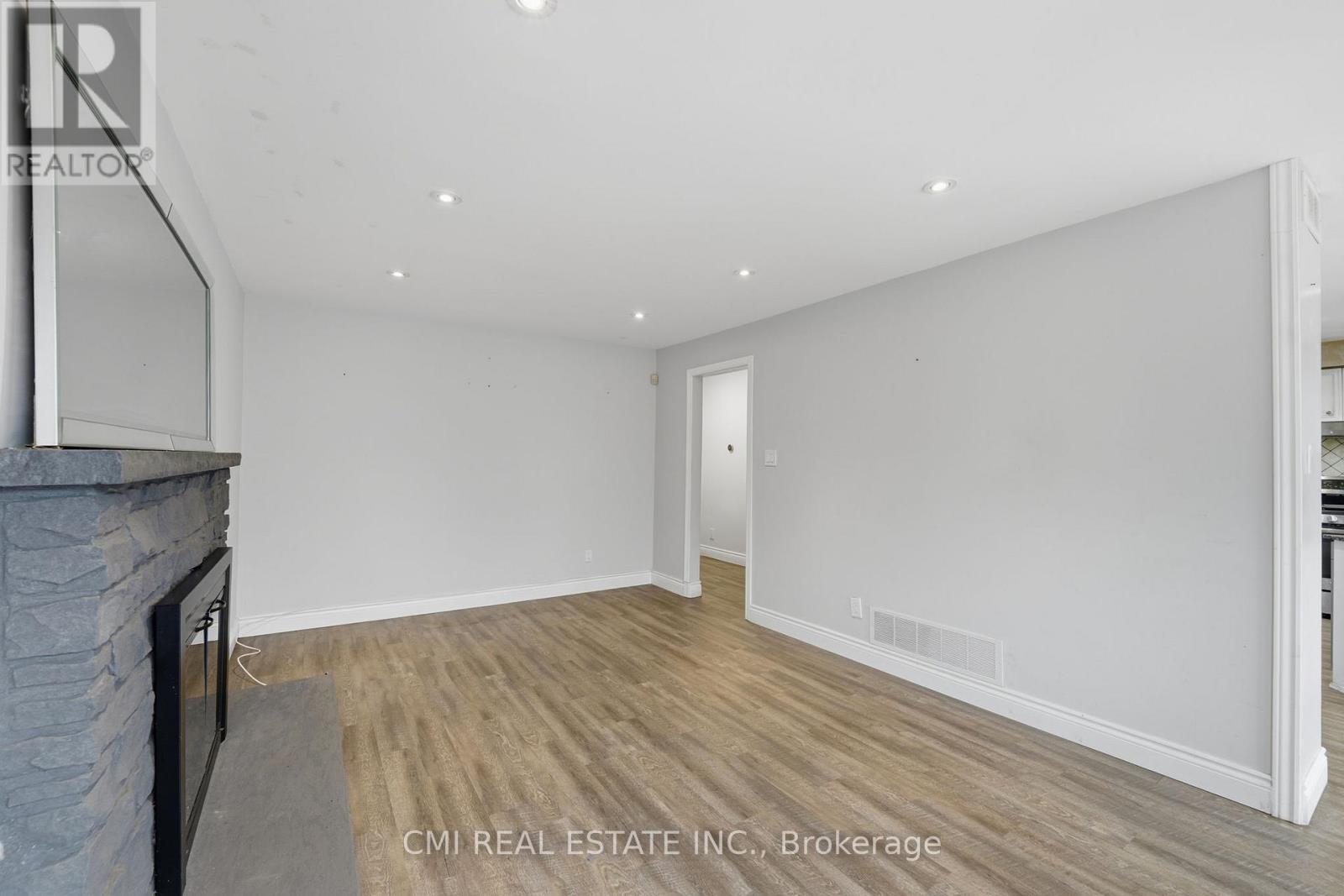560 Steeple Hill, Pickering, Ontario  L1V 5Z3 - Photo 10 - E13091010