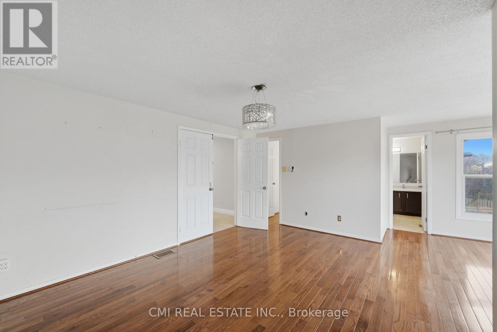 560 Steeple Hill, Pickering, Ontario  L1V 5Z3 - Photo 12 - E13091010