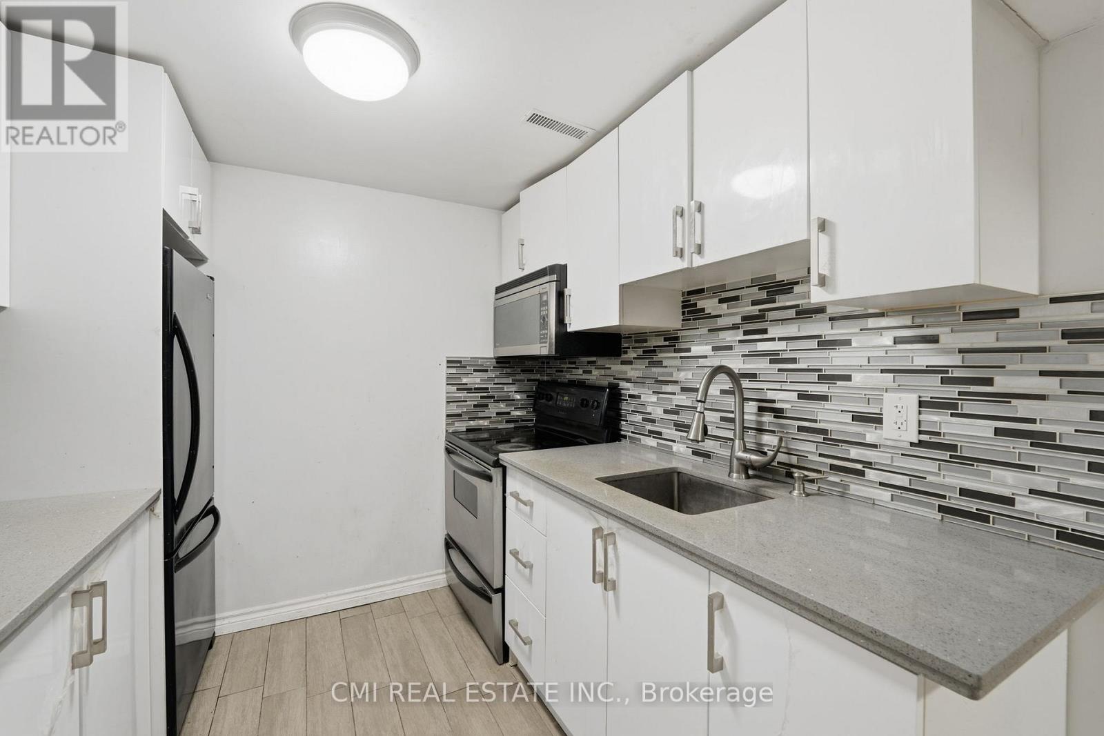 560 Steeple Hill, Pickering, Ontario  L1V 5Z3 - Photo 18 - E13091010