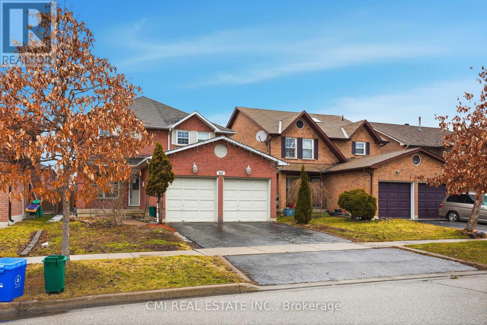 560 Steeple Hill, Pickering, Ontario  L1V 5Z3 - Photo 3 - E13091010
