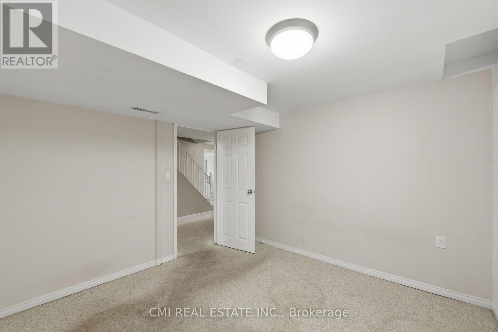 560 Steeple Hill, Pickering, Ontario  L1V 5Z3 - Photo 35 - E13091010