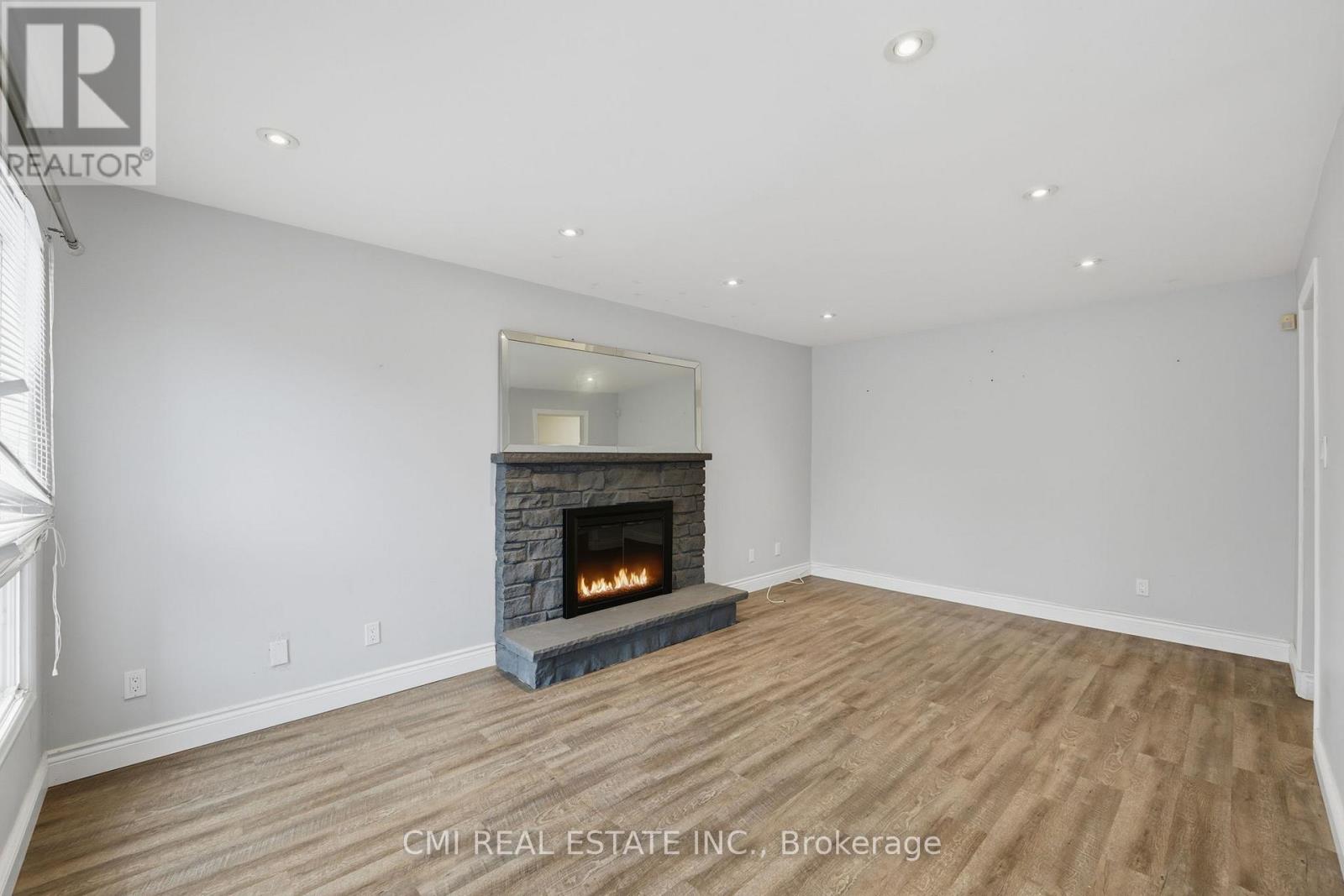 560 Steeple Hill, Pickering, Ontario  L1V 5Z3 - Photo 8 - E13091010