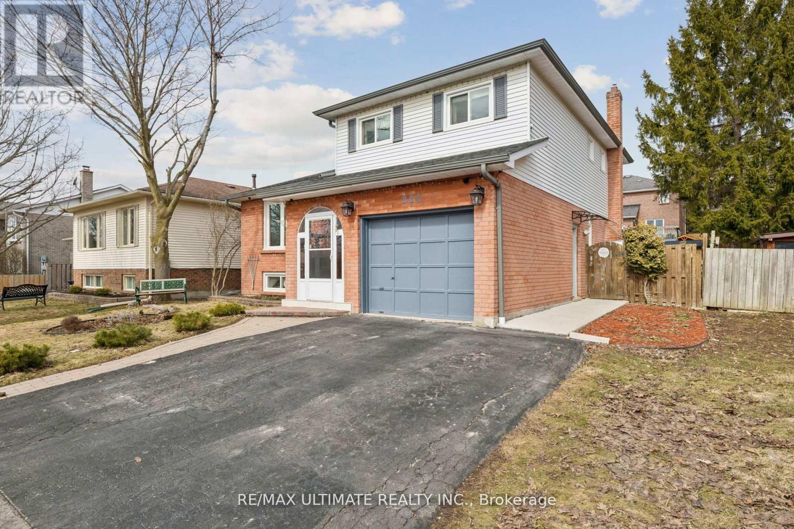 864 Copperfield Drive, Oshawa, Ontario  L1K 1P5 - Photo 3 - E13091074