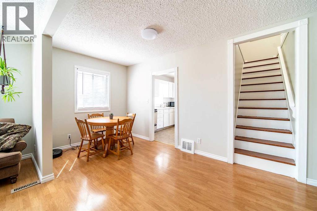 737 9 Avenue, Wainwright, Alberta  T9W 1B9 - Photo 6 - A2308220