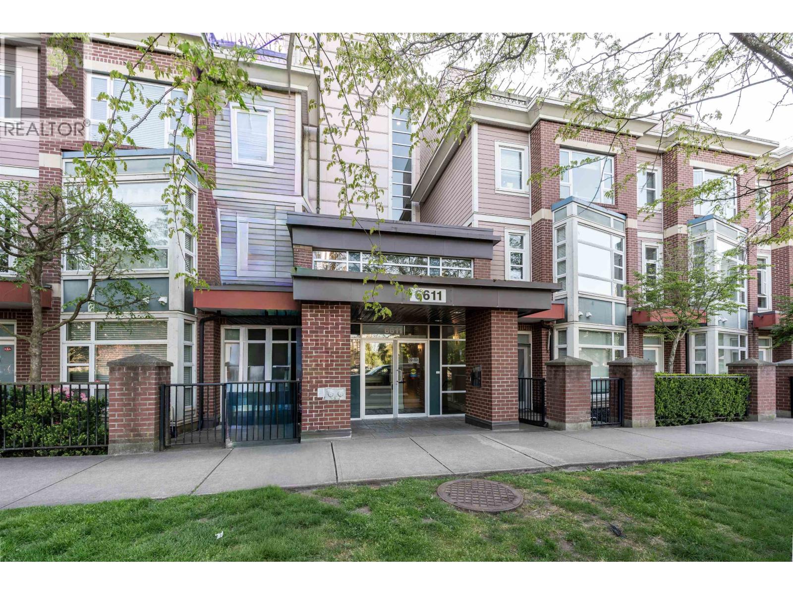 206 6611 Eckersley Road, Richmond, British Columbia  V6Y 2E7 - Photo 1 - R3118521