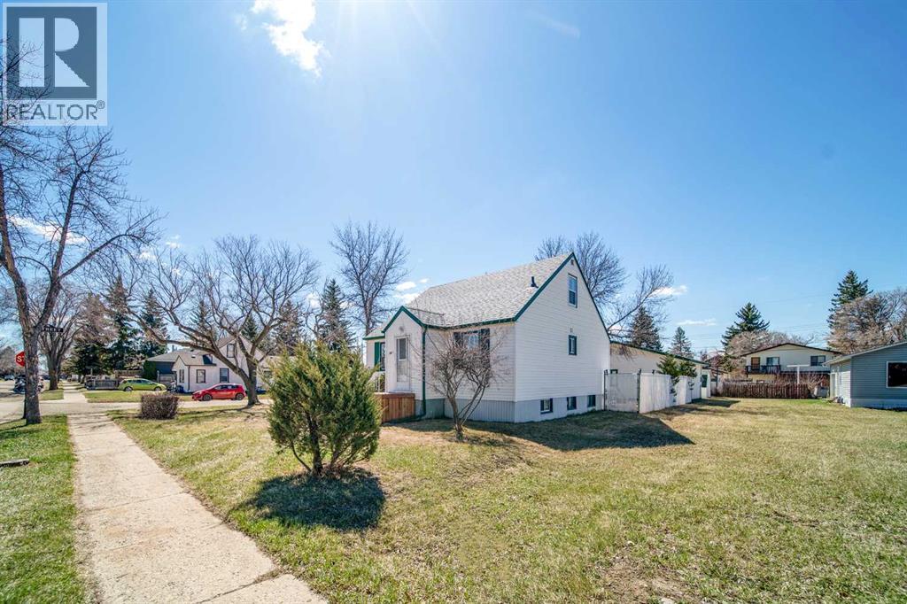 737 9 Avenue, Wainwright, Alberta  T9W 1B9 - Photo 22 - A2308220